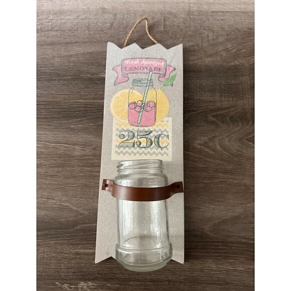 Fresh Squeezed Lemonade 25 cents wooden sign - Picture 1 of 6